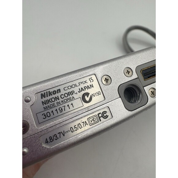 Nikon CoolPix S5 Digital Camera Silver 6MP 3x Optical Zoom FOR PARTS ONLY - Picture 9 of 10